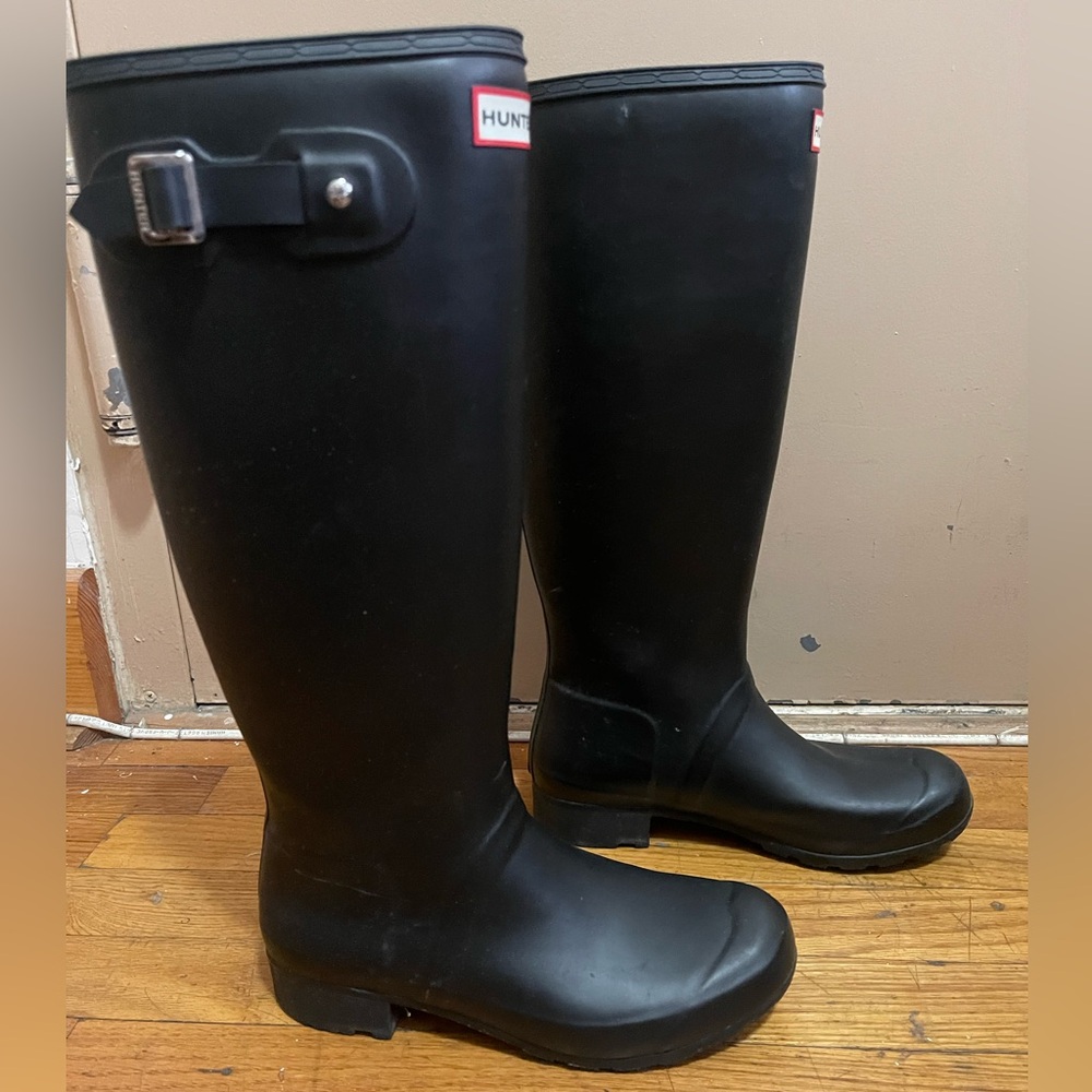 Hunter rain boots size 9